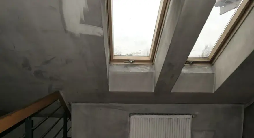 Dlaczego po pożarze nie warto samodzielnie zmywać sadzy?